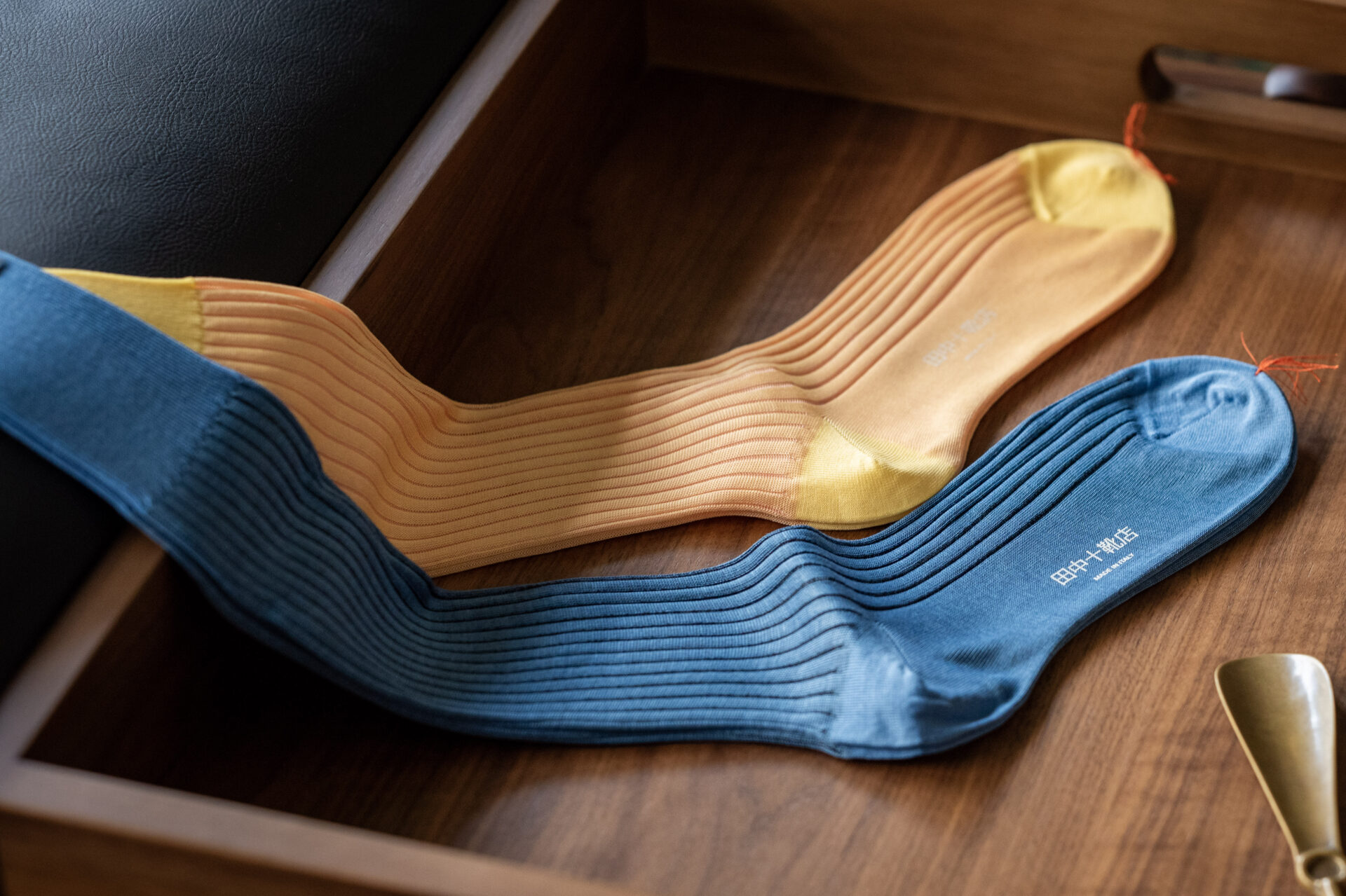 田中十靴店ホーズ シャドーストライプ soft yellow×rose pink - 画像 (3)