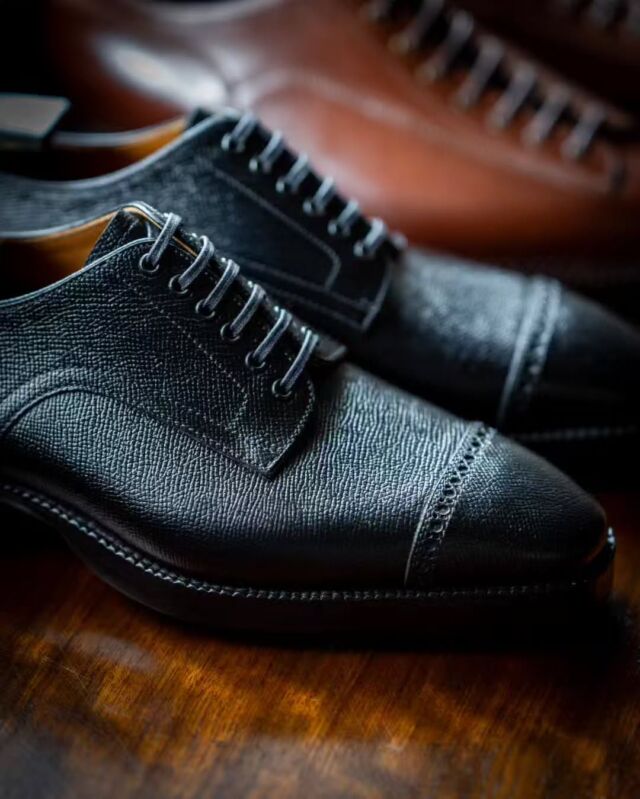 あけましておめでとうございます
本年もよろしくお願いいたします

1月4日より営業致します
※1月5日月曜は定休日の為お休みです

#靴屋#Japan人